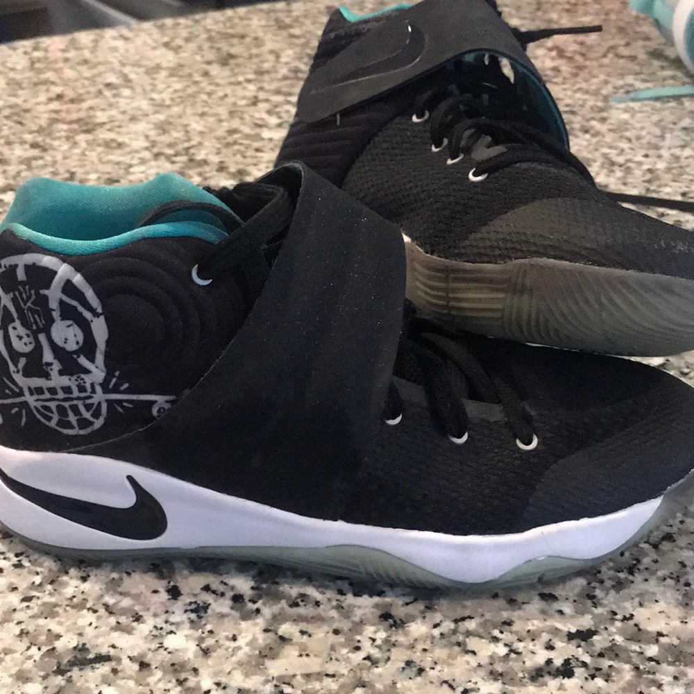 Kyrie Basketball shoes